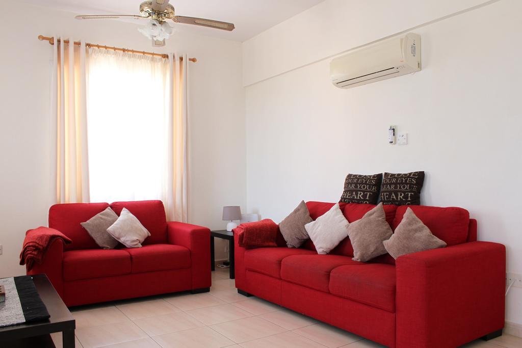 Constantia Gardens Apartments Paphos Exterior photo