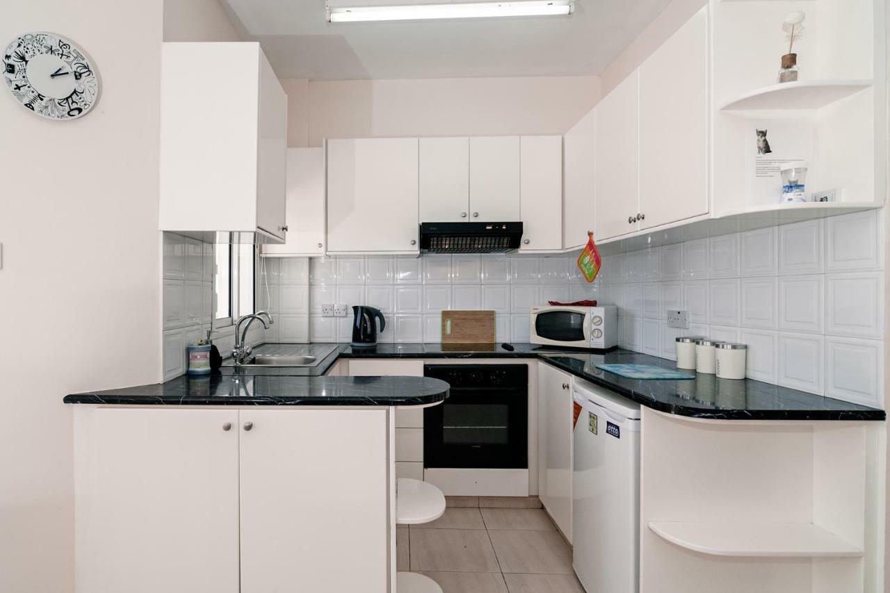 Constantia Gardens Apartments Paphos Exterior photo